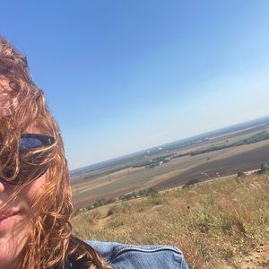 Meet your Posher, Casey